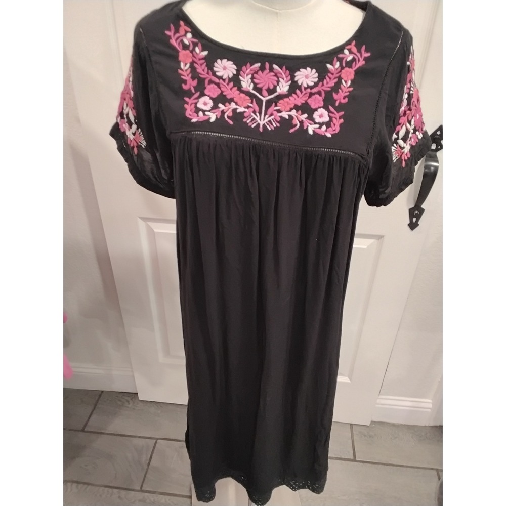 Catherine Catherine Malandrino Black Floral‎ Embroidered Rayon Shift Dress M